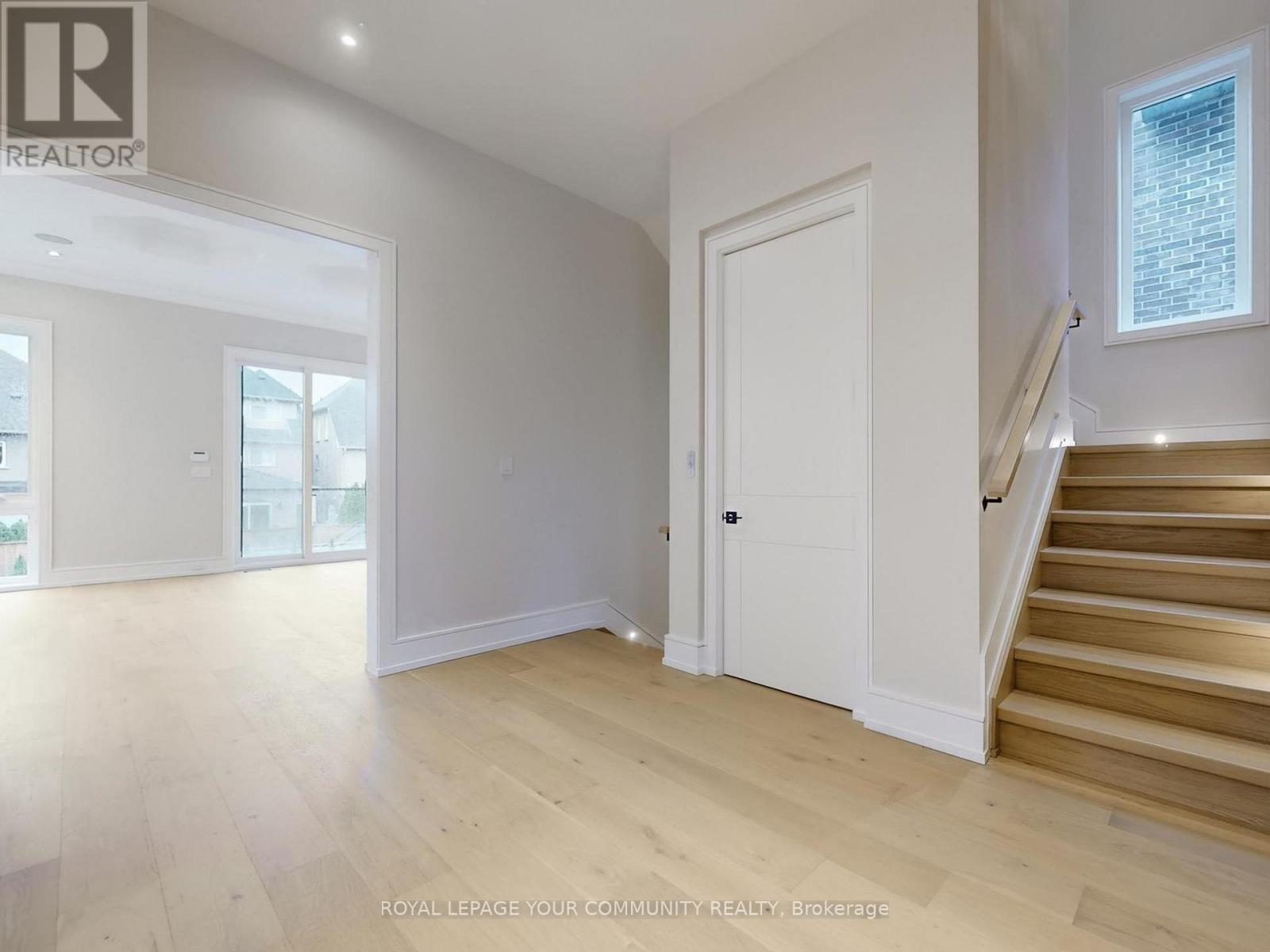 117 A Crestwood Road, Vaughan, Ontario  L4J 1A7 - Photo 32 - N12549550