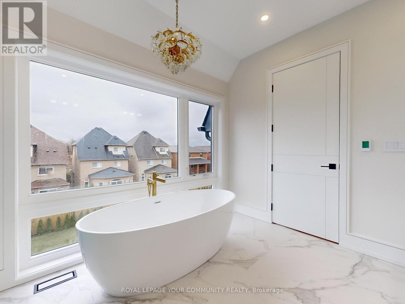 117 A Crestwood Road, Vaughan, Ontario  L4J 1A7 - Photo 40 - N12549550