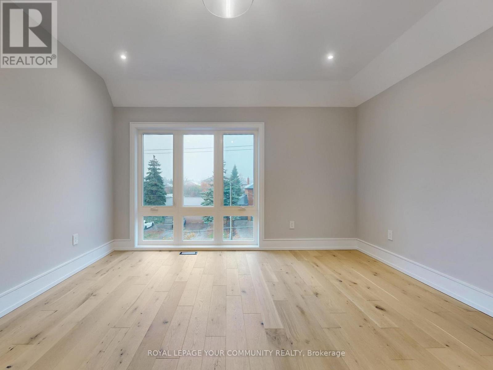 117 A Crestwood Road, Vaughan, Ontario  L4J 1A7 - Photo 42 - N12549550