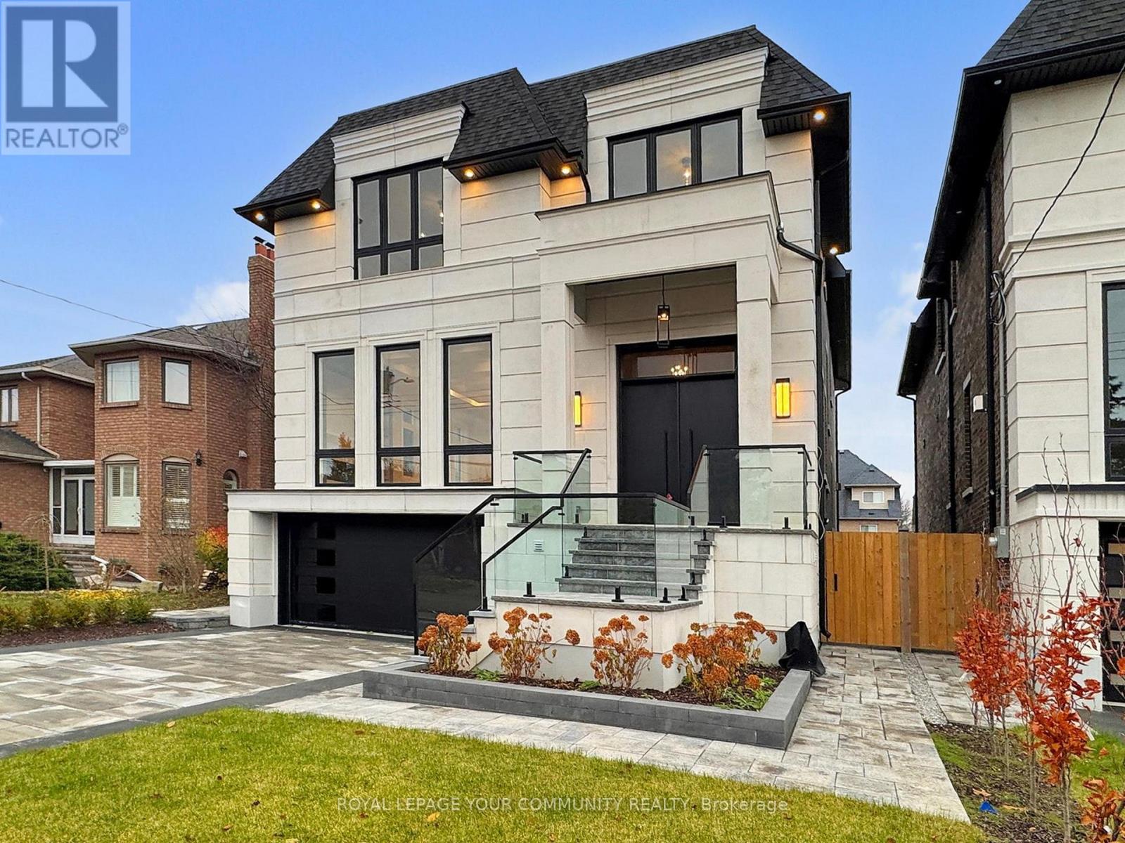 117 A Crestwood Road, Vaughan, Ontario  L4J 1A7 - Photo 6 - N12549550