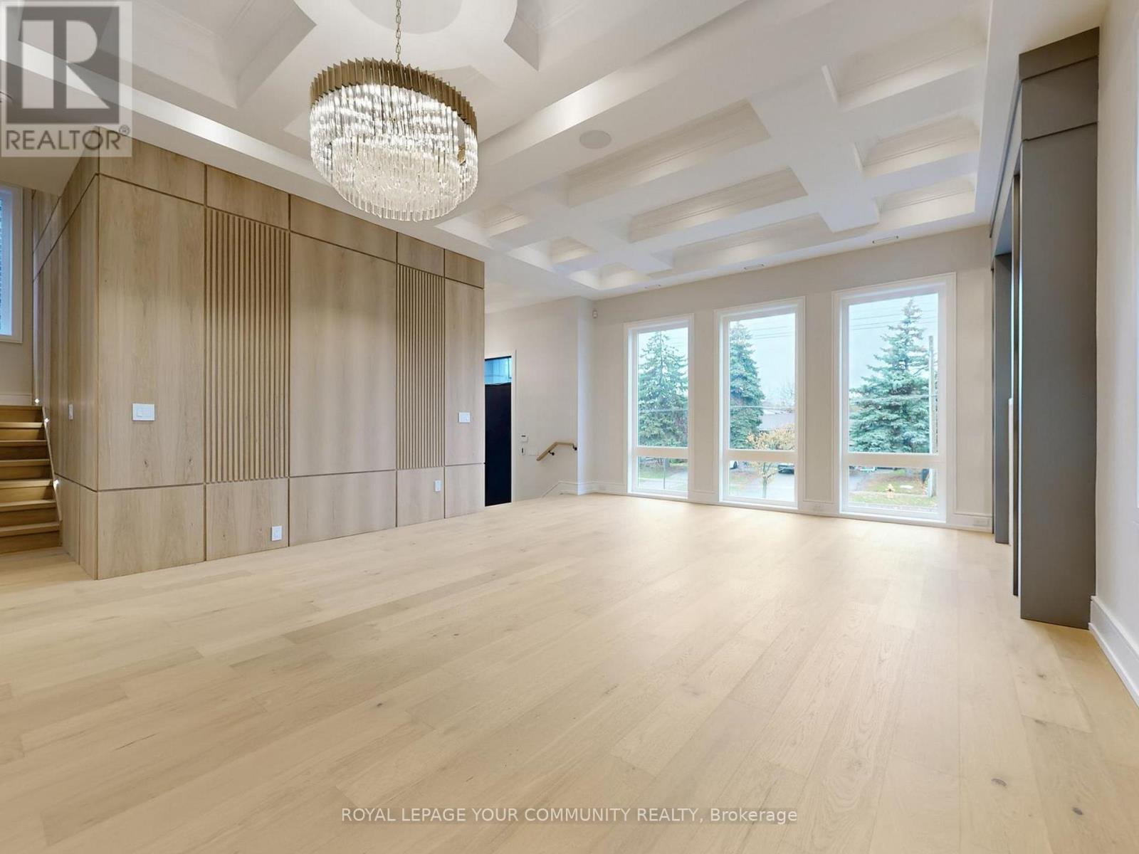 117 A Crestwood Road, Vaughan, Ontario  L4J 1A7 - Photo 7 - N12549550