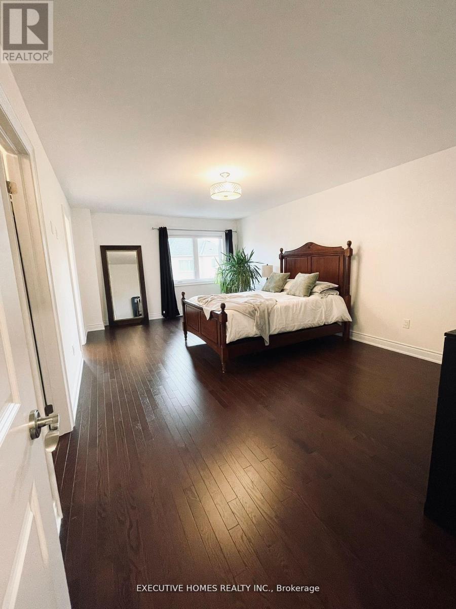 51 Lorne Thomas Place, New Tecumseth, Ontario  L9R 0T8 - Photo 12 - N12549556