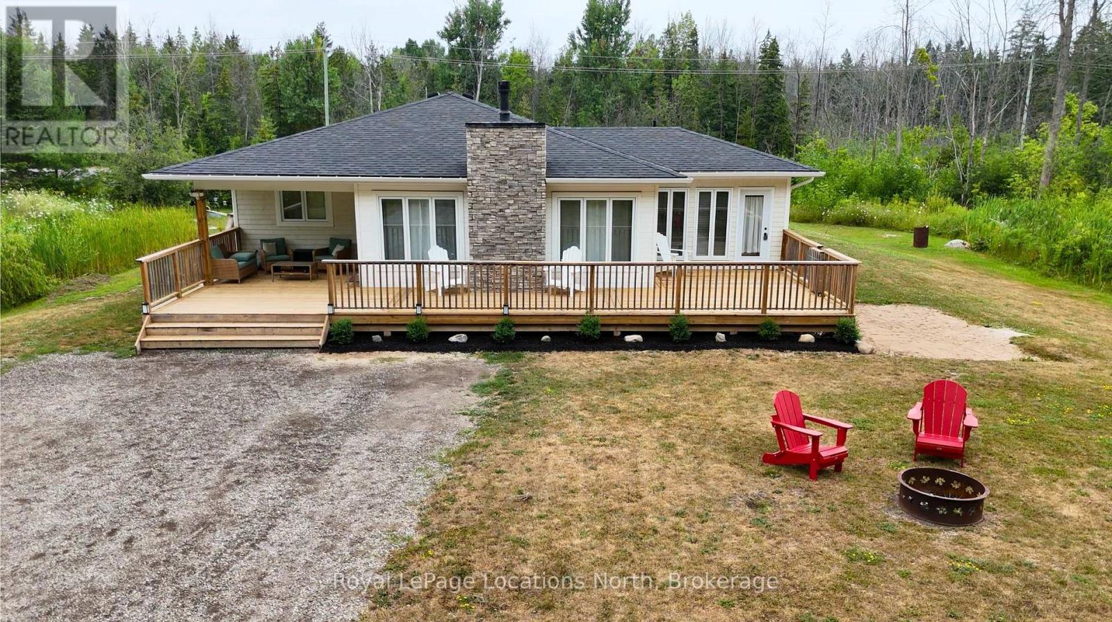 141 Old Highway 26, Meaford, Ontario  N4L 1W7 - Photo 2 - X12549006