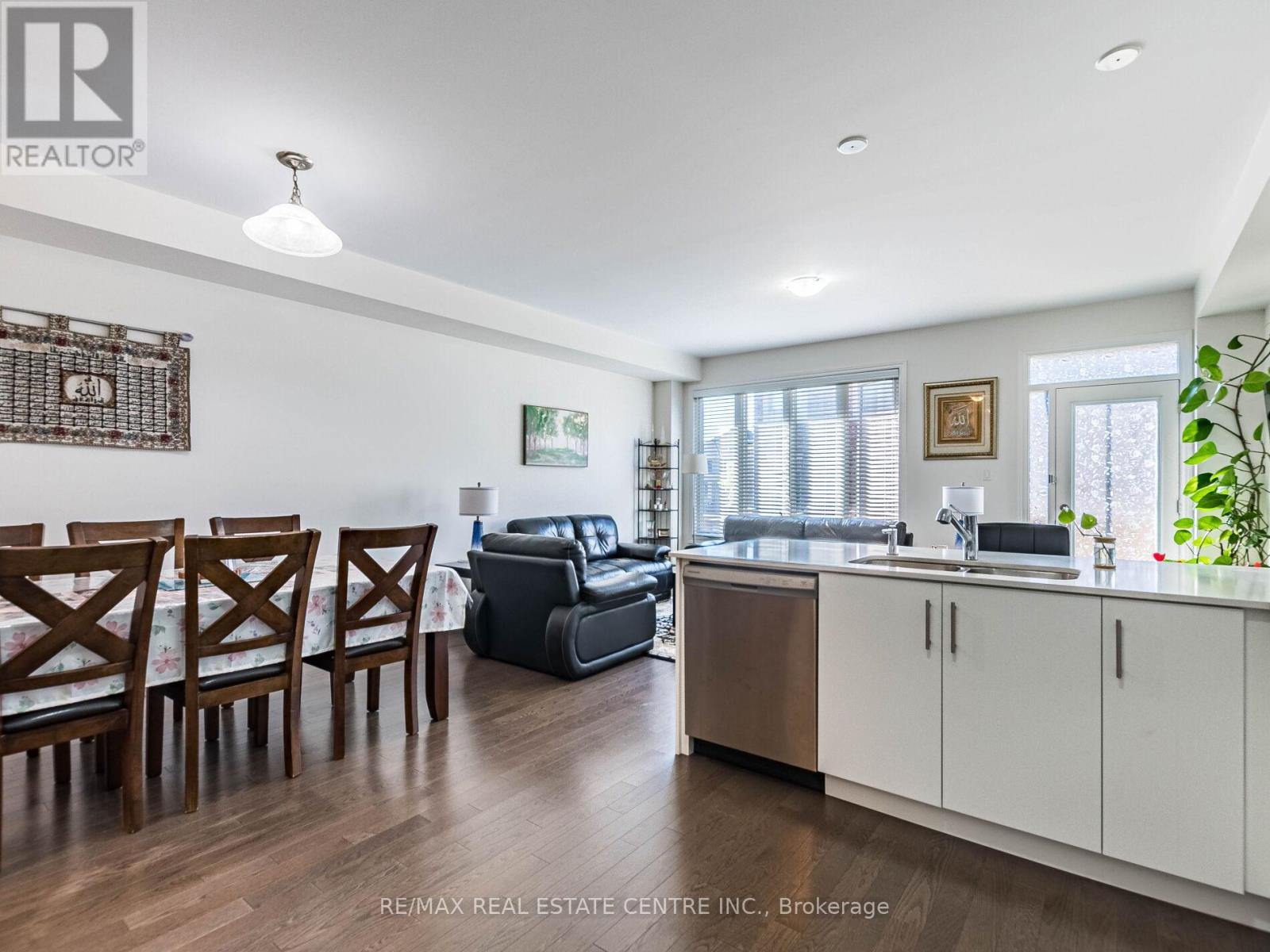 1157 Restivo Lane, Milton, Ontario  L9T 2X5 - Photo 14 - W12549534