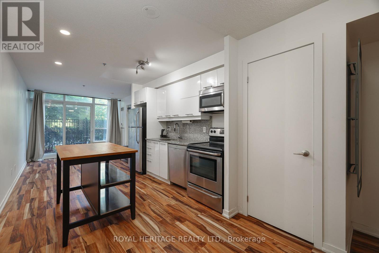 104 - 38 Joe Shuster Way, Toronto, Ontario  M6K 0A5 - Photo 7 - W12549560