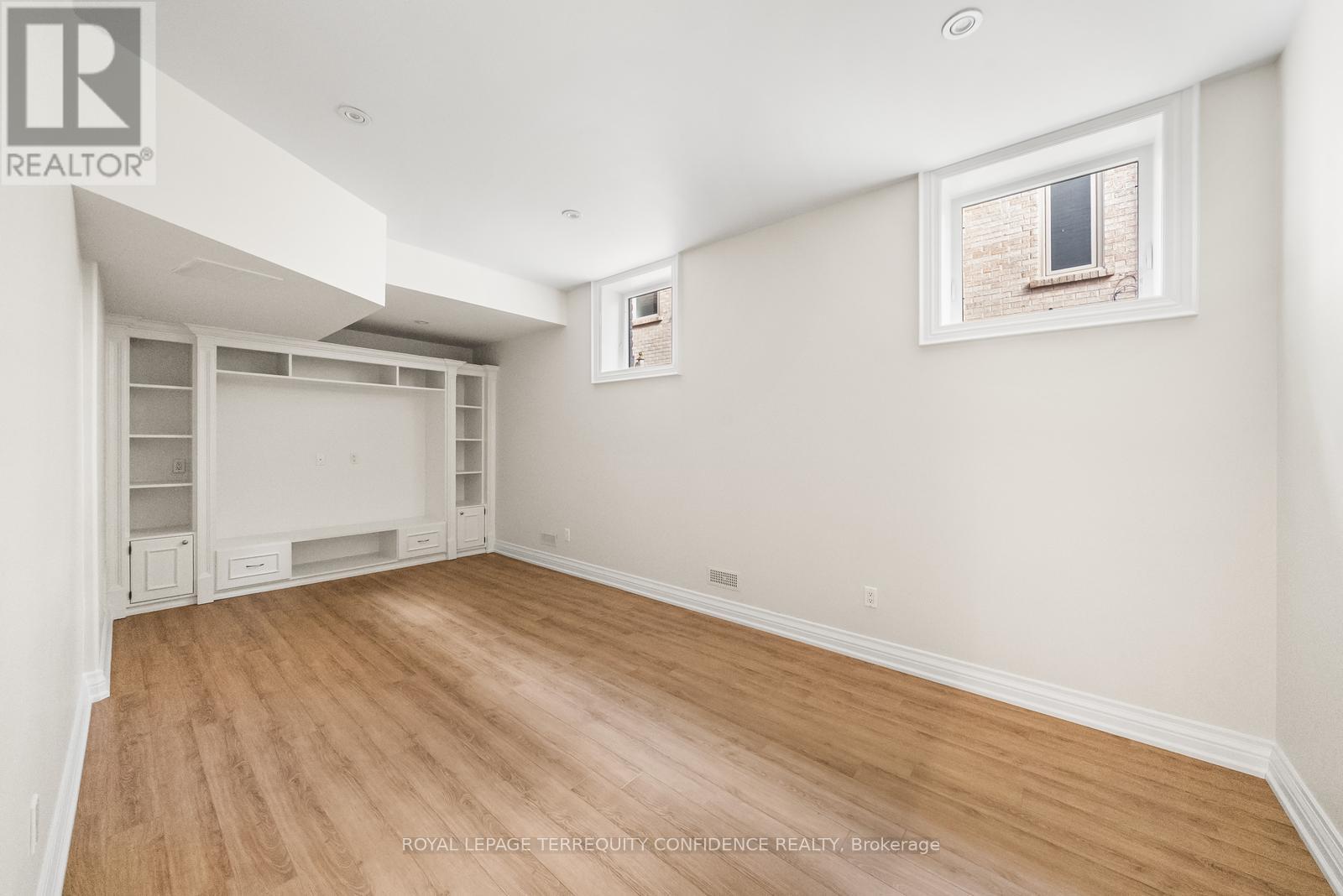 255 Dunview Avenue, Toronto, Ontario  M2N 4J3 - Photo 40 - C12490160