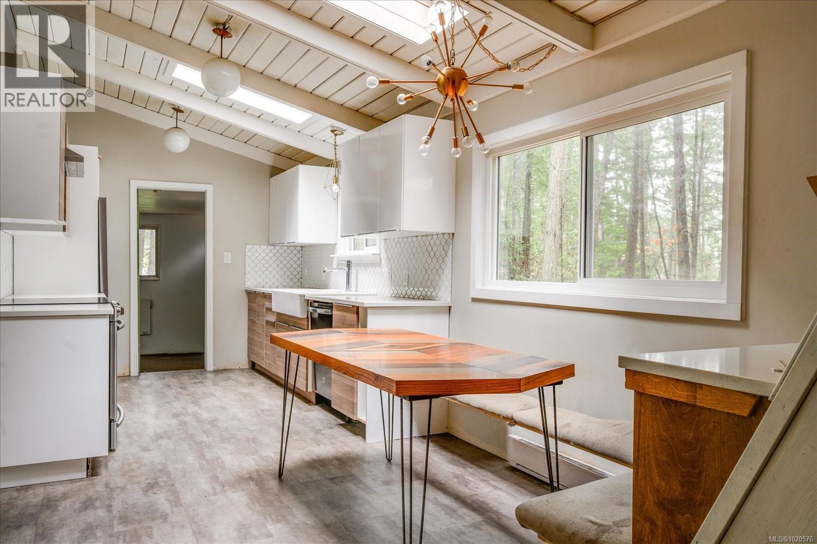 1535 Whalebone Dr, Gabriola Island, British Columbia  V0R 1X5 - Photo 6 - 1020576