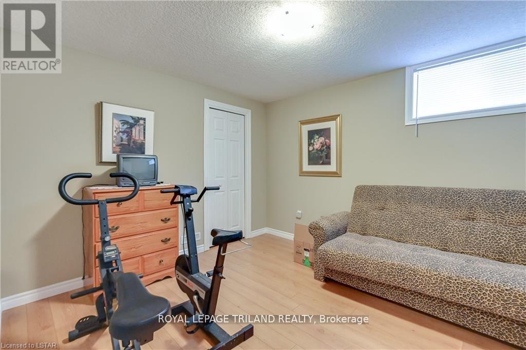 Lower Level - 3004 Devon Road, London South, Ontario  N6E 0A4 - Photo 11 - X12549574