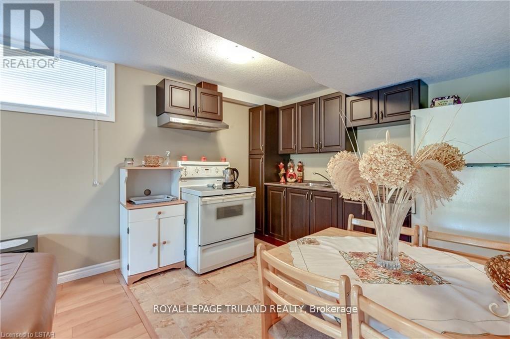 Lower Level - 3004 Devon Road, London South, Ontario  N6E 0A4 - Photo 4 - X12549574