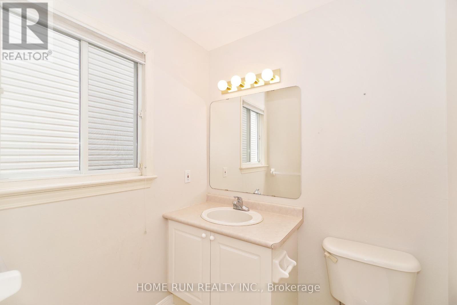 15 Evanshen Crescent, Ottawa, Ontario K2K 2Z6 - Photo 10 - X12549584