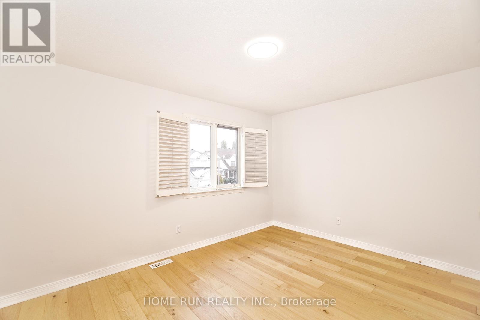 15 Evanshen Crescent, Ottawa, Ontario K2K 2Z6 - Photo 23 - X12549584