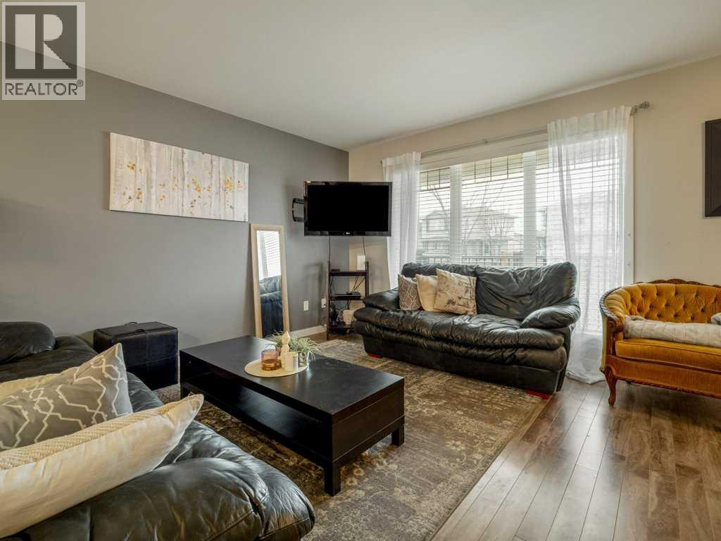 10 Riverglen Link W, Lethbridge, Alberta  T1K 5X5 - Photo 6 - A2268493