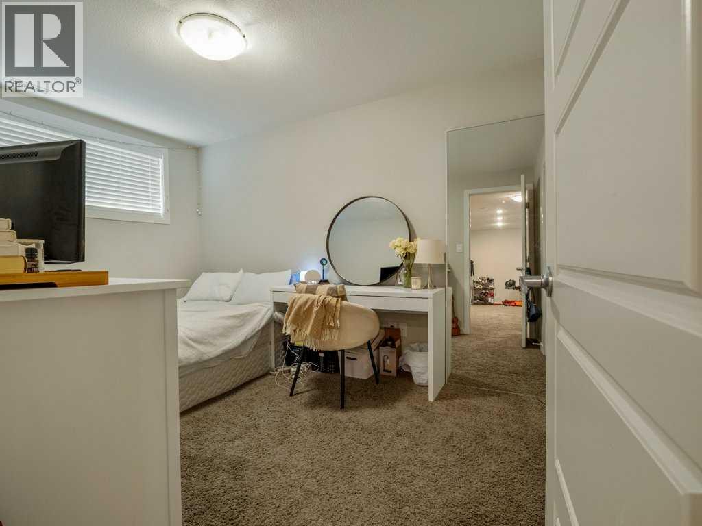 10 Riverglen Link W, Lethbridge, Alberta  T1K 5X5 - Photo 31 - A2268493