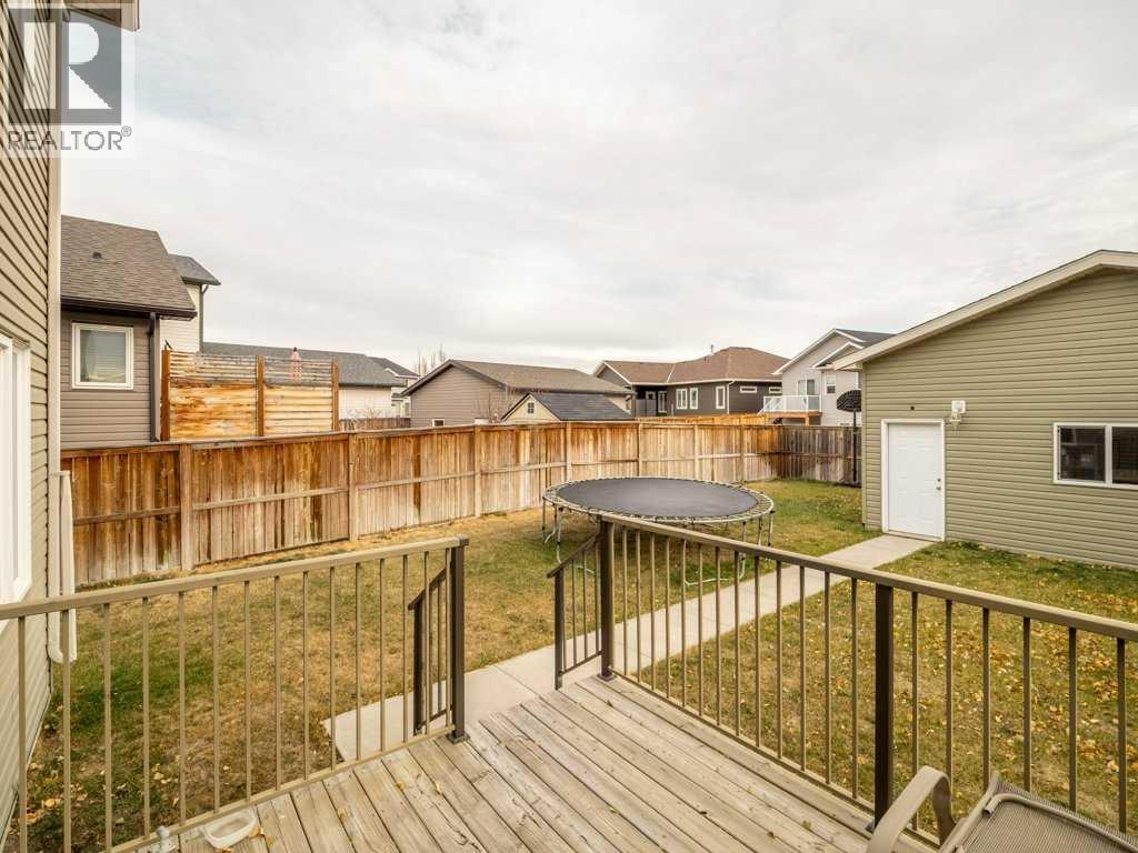 10 Riverglen Link W, Lethbridge, Alberta  T1K 5X5 - Photo 35 - A2268493