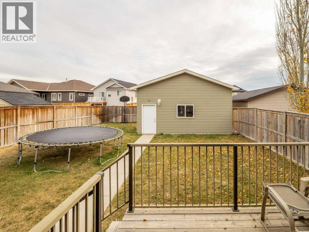 10 Riverglen Link W, Lethbridge, Alberta  T1K 5X5 - Photo 34 - A2268493