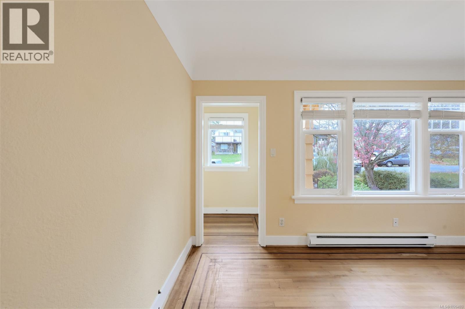 3312 Kingsley St, Saanich, British Columbia  V8P 4J9 - Photo 10 - 1020493