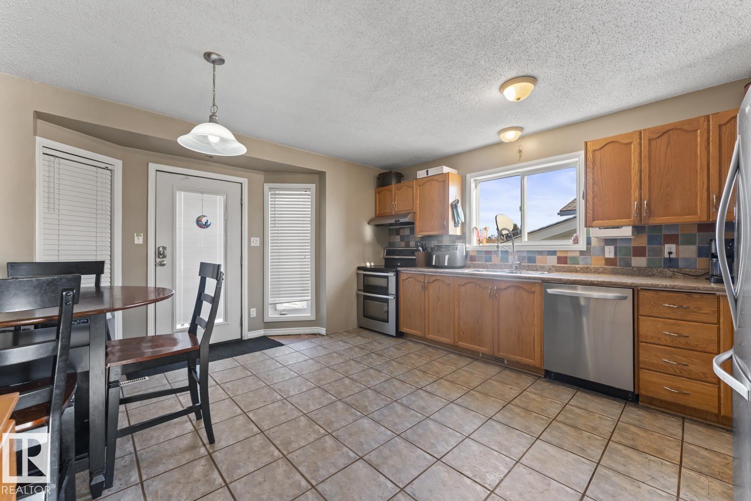 4514 49 Av, Cold Lake, Alberta  T9M 1Z6 - Photo 7 - E4465921