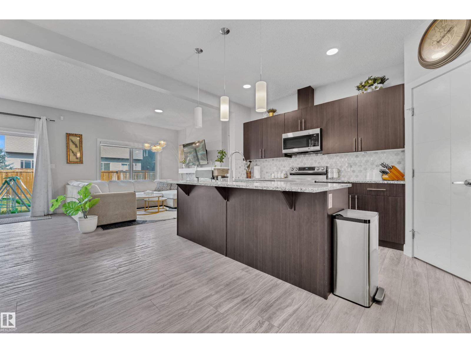 252 39 Av Nw, Edmonton, Alberta  T6T 1J2 - Photo 9 - E4465922