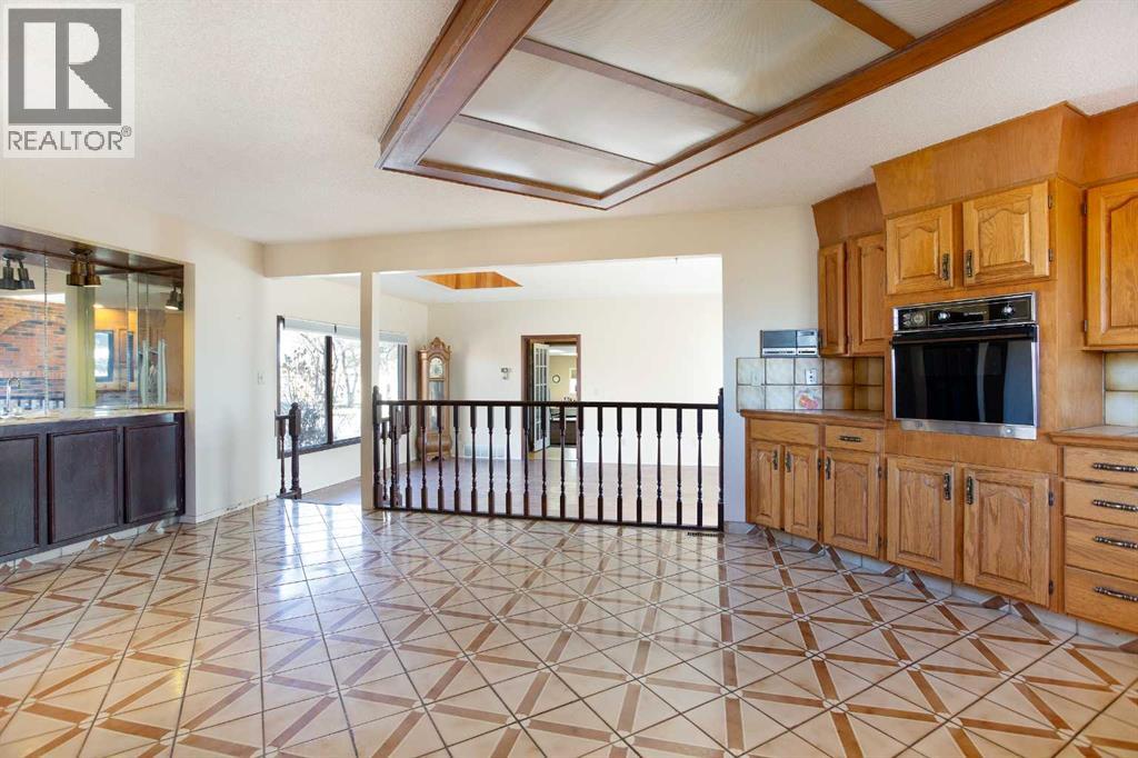 11 Georgian Estates, Rural Rocky View County, Alberta  T1Z 0K1 - Photo 10 - A2257189