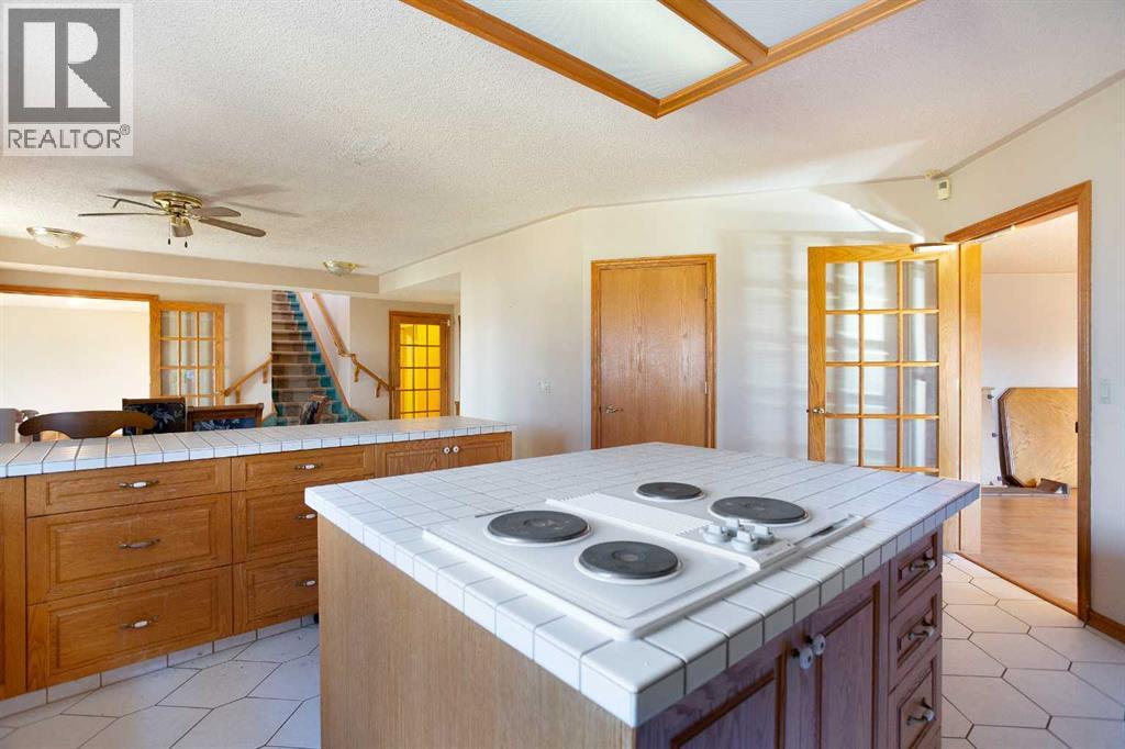 11 Georgian Estates, Rural Rocky View County, Alberta  T1Z 0K1 - Photo 38 - A2257189