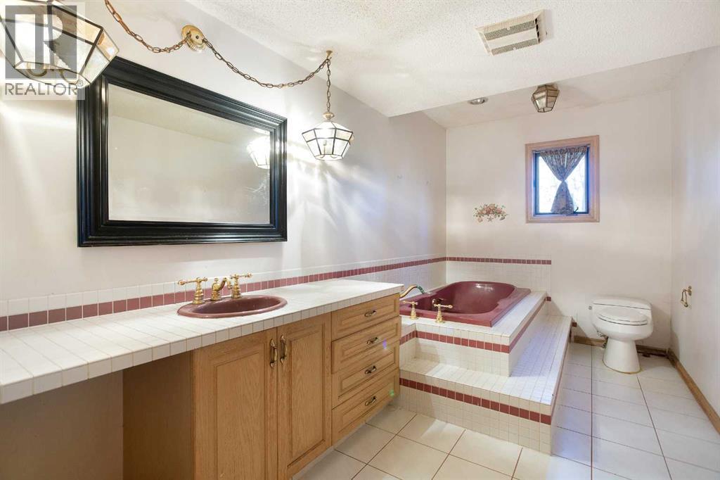 11 Georgian Estates, Rural Rocky View County, Alberta  T1Z 0K1 - Photo 30 - A2257189