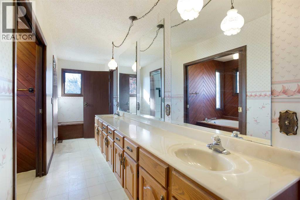 11 Georgian Estates, Rural Rocky View County, Alberta  T1Z 0K1 - Photo 24 - A2257189