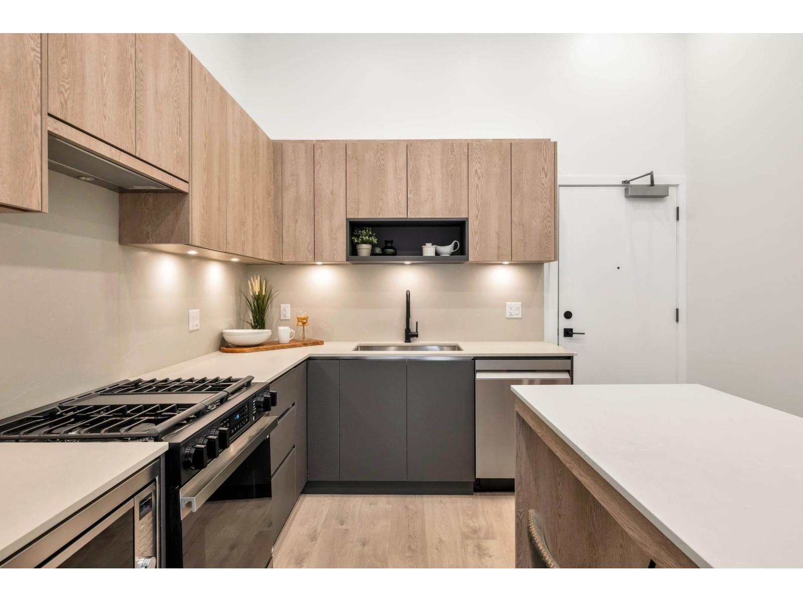 208 19577 65b Avenue, Surrey, British Columbia  V4N 6Y3 - Photo 13 - R3063333