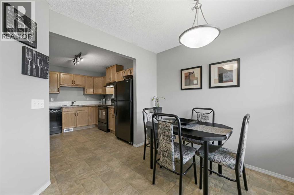 165 Saddlebrook Point Ne, Calgary, Alberta  T3J 0G3 - Photo 3 - A2270053