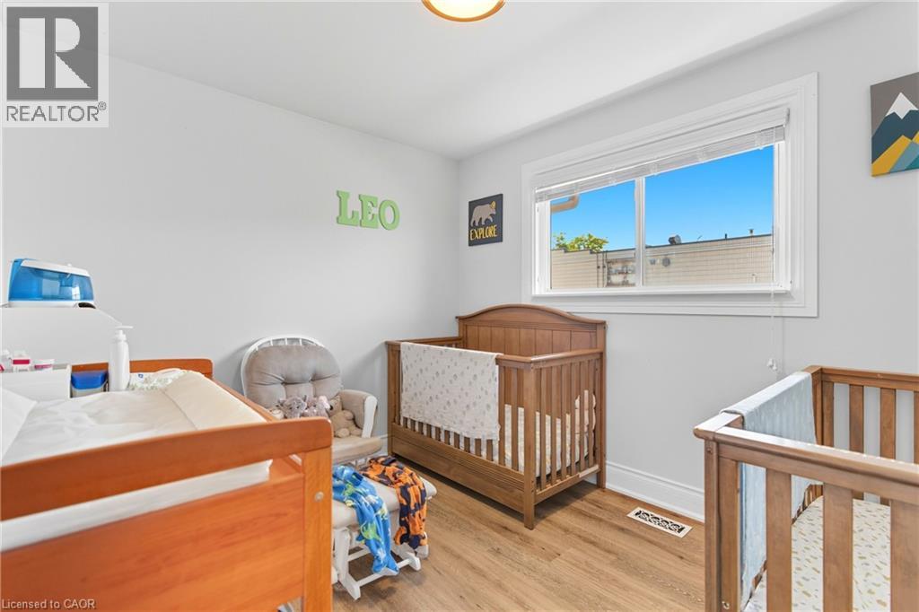 11 Rockwood Avenue, St. Catharines, Ontario L2P 1E3 - Photo 14 - 40788600