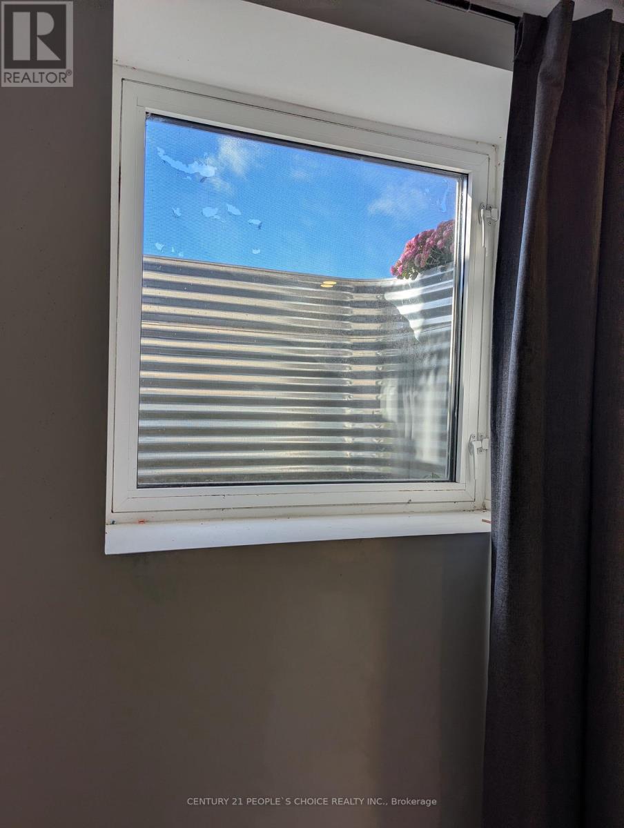 Lower - 447 Rivermont Road, Brampton, Ontario  L6Y 6C2 - Photo 10 - W12549576