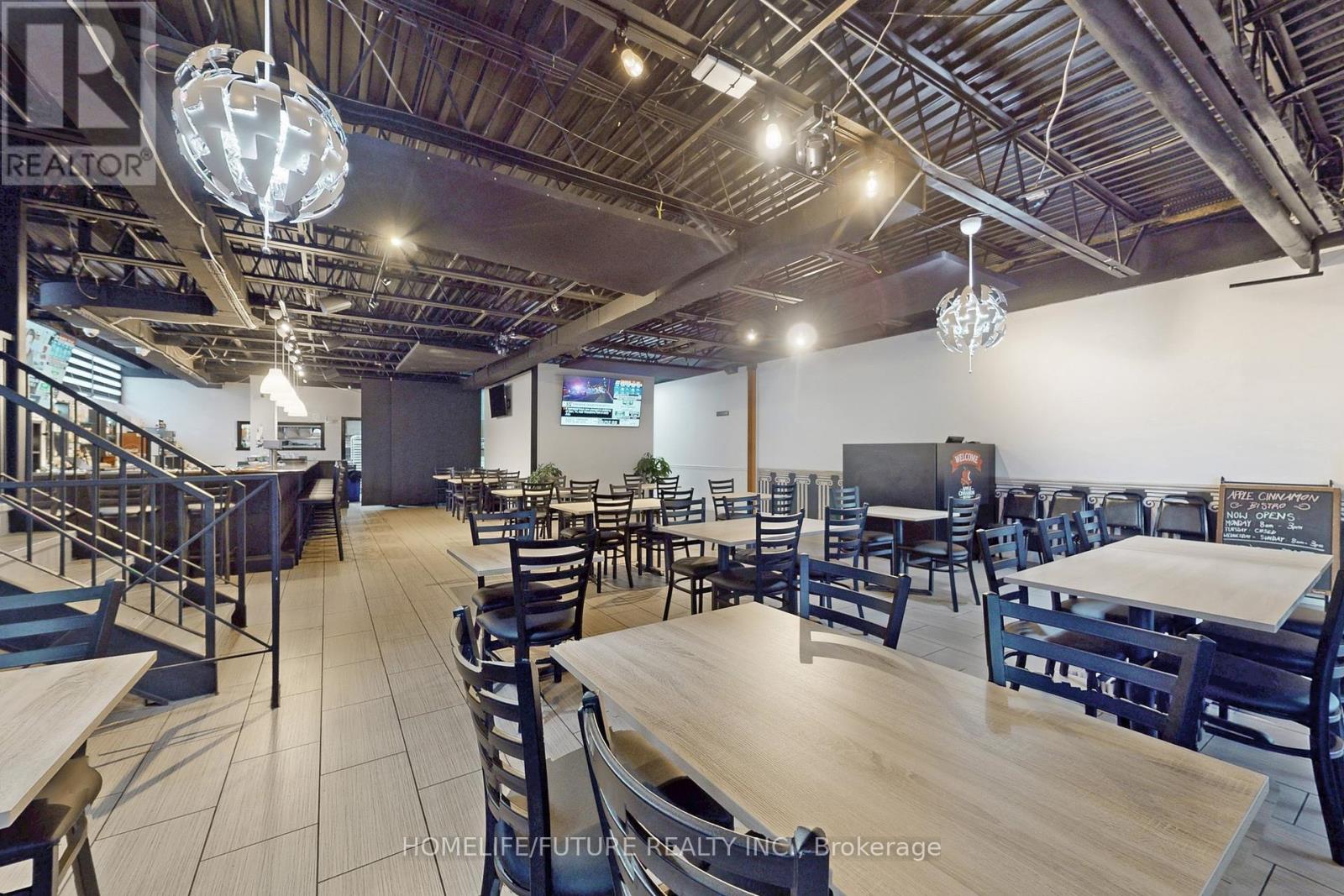 1278 St Clair Avenue W, Toronto, Ontario  M6E 1B9 - Photo 16 - W12549586