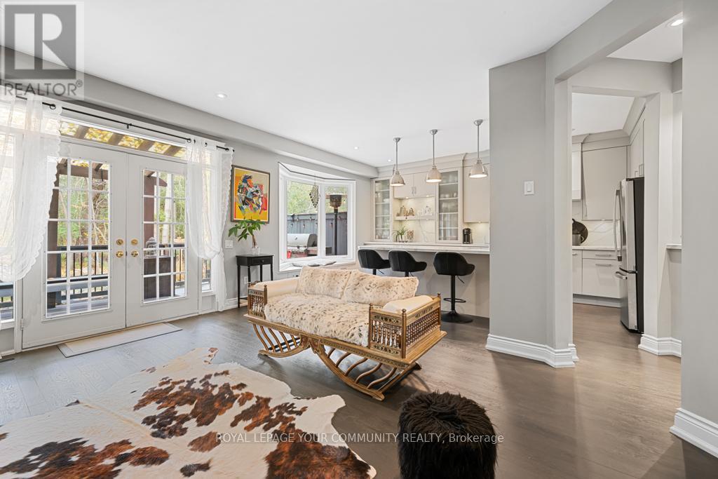 107 Westbury Court, Richmond Hill, Ontario  L4S 2L3 - Photo 11 - N12528740