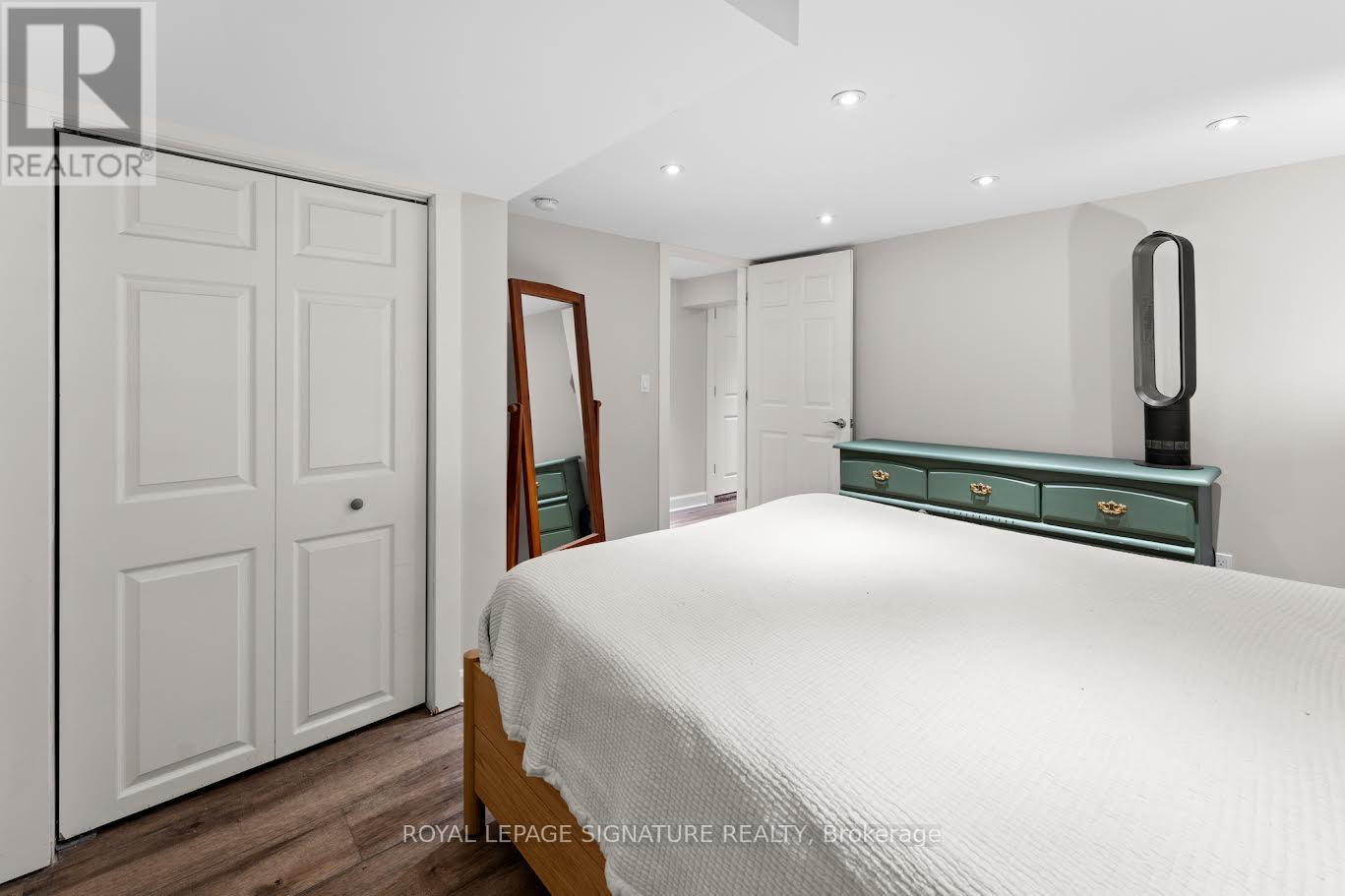 58 Hohner Avenue, Kitchener, Ontario  N2H 2V4 - Photo 6 - X12543136