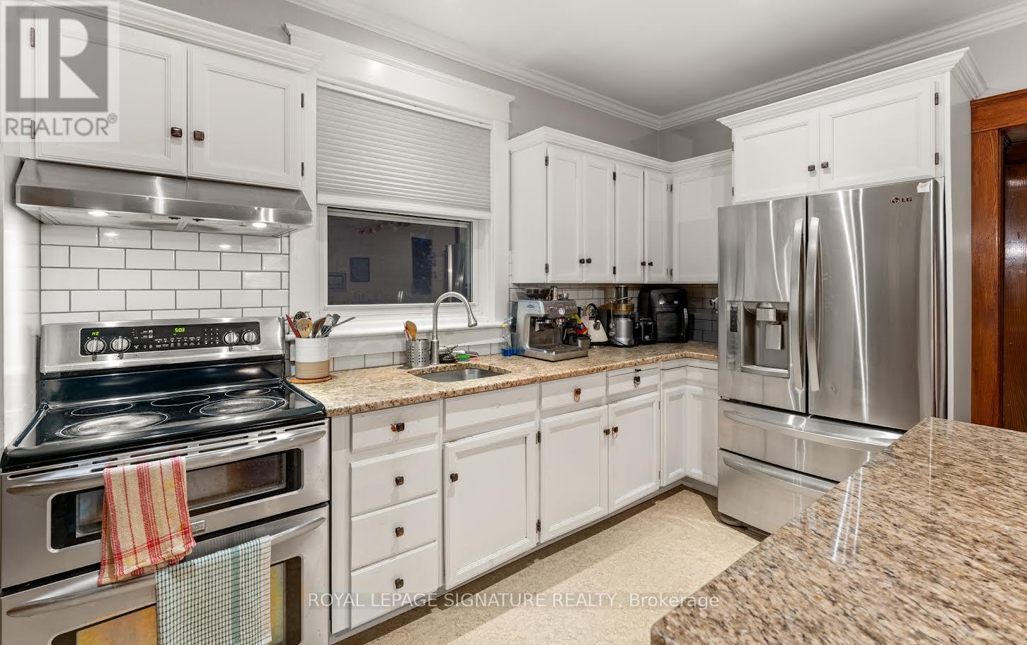 58 Hohner Avenue, Kitchener, Ontario  N2H 2V4 - Photo 8 - X12543136