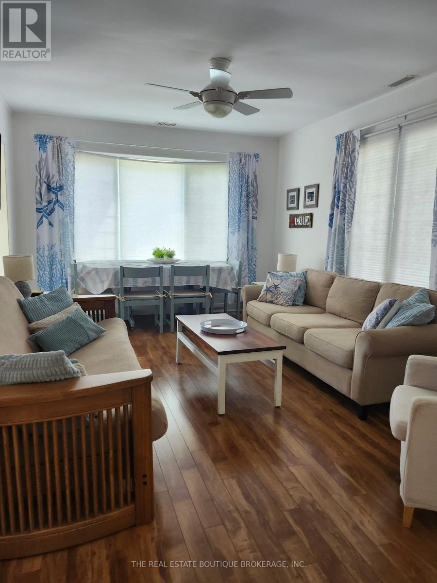 322 Oxford Avenue, Fort Erie, Ontario  L0S 1B0 - Photo 7 - X12549590