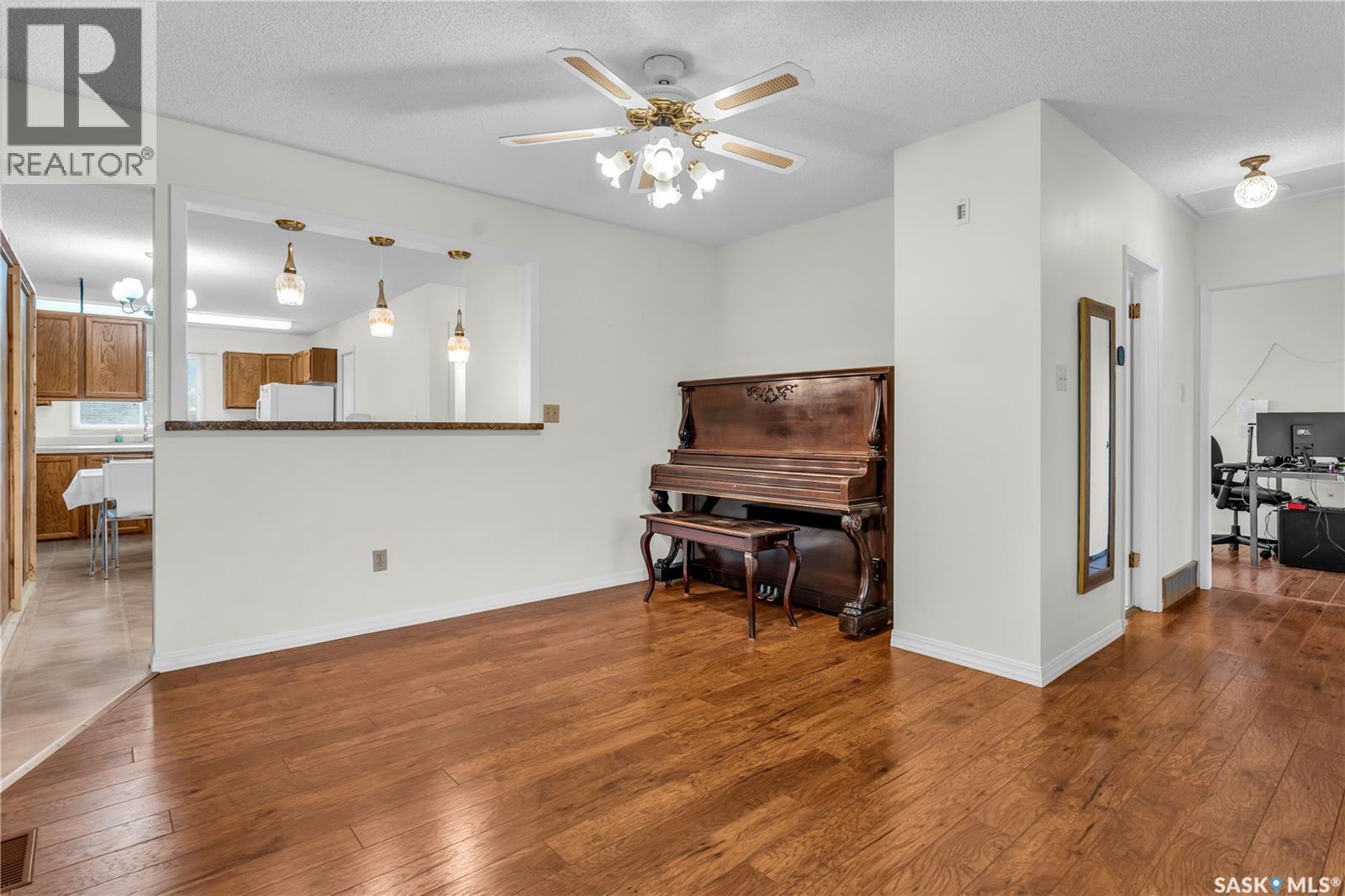 335 Central Avenue, Fort Qu'appelle, Saskatchewan  S0G 1S0 - Photo 10 - SK016211