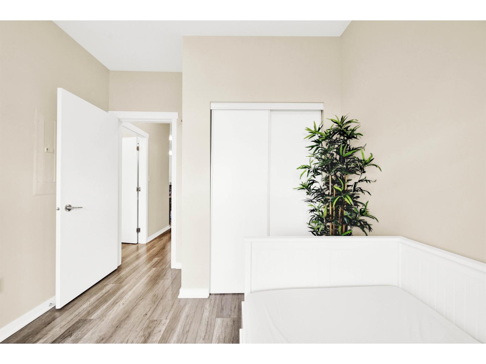 309 13789 107a Avenue, Surrey, British Columbia  V3T 0B8 - Photo 11 - R3067209