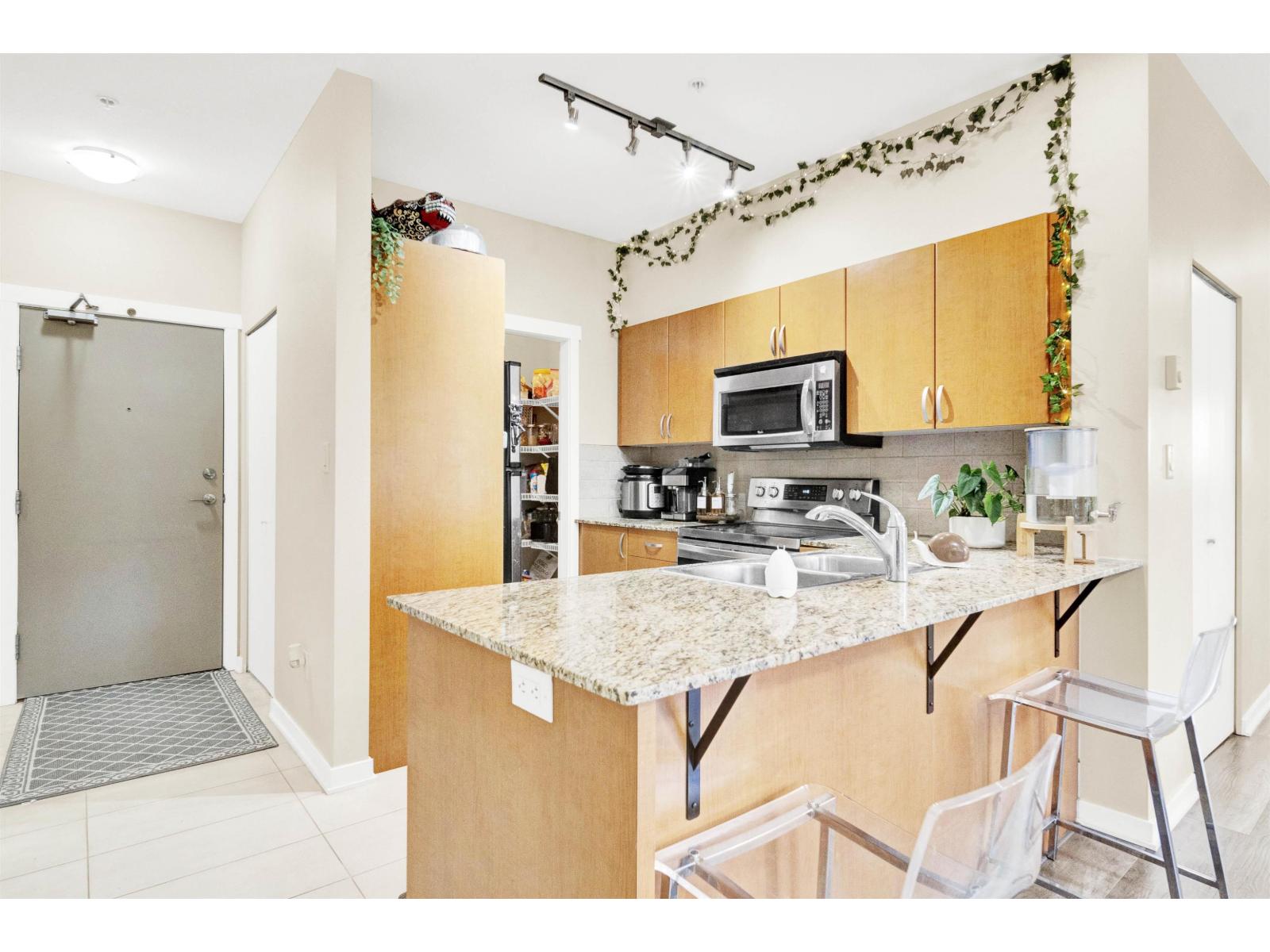 309 13789 107a Avenue, Surrey, British Columbia  V3T 0B8 - Photo 17 - R3067209