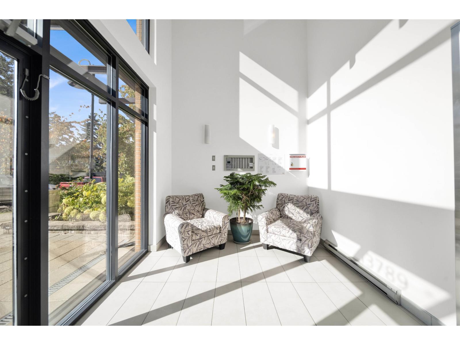 309 13789 107A AVENUE, surrey, British Columbia