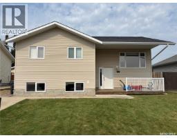 813 Lochwood Place Highland, Swift Current, Ca