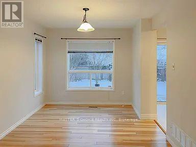 29 Drake Drive, Barrie (Painswick South), Ontario L4N 8W3 - Photo 5 - S12549596