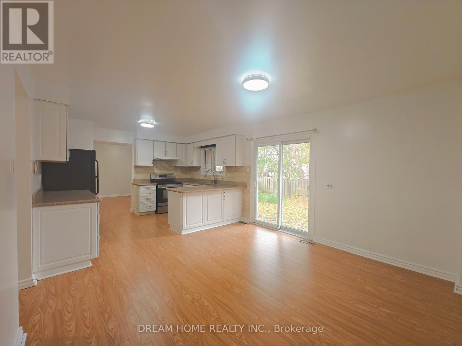 42 Emeline Crescent, Markham, Ontario  L3P 4G4 - Photo 6 - N12485318