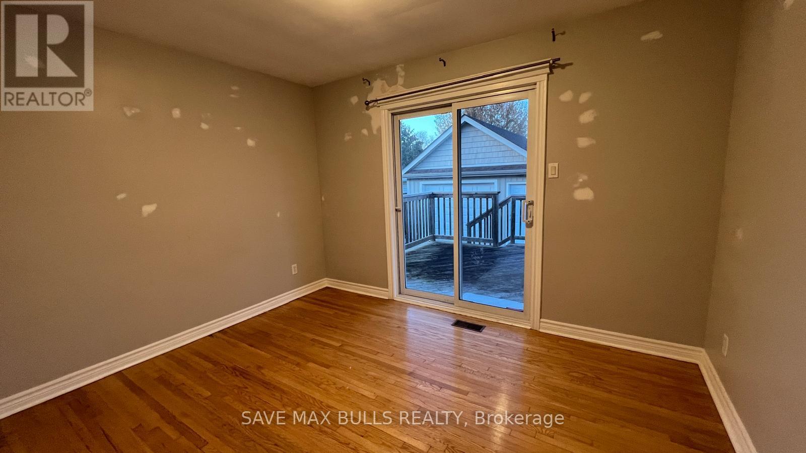 Upper - 371 Meadowbrook Drive, Milton, Ontario L9T 2C1 - Photo 11 - W12549612