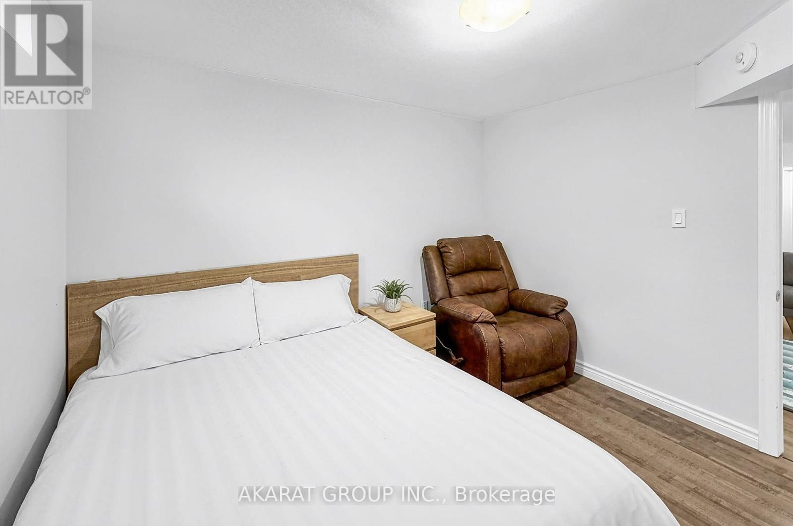 Basement Apt - 5463 Fudge Terrace, Mississauga, Ontario  L5M 0N1 - Photo 27 - W12549620