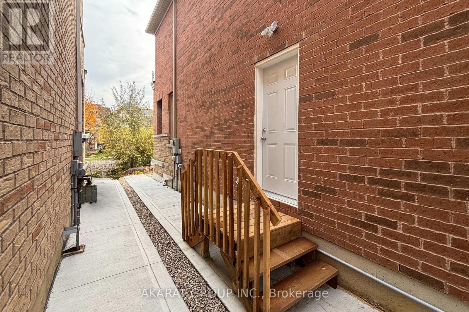 Basement Apt - 5463 Fudge Terrace, Mississauga, Ontario  L5M 0N1 - Photo 32 - W12549620