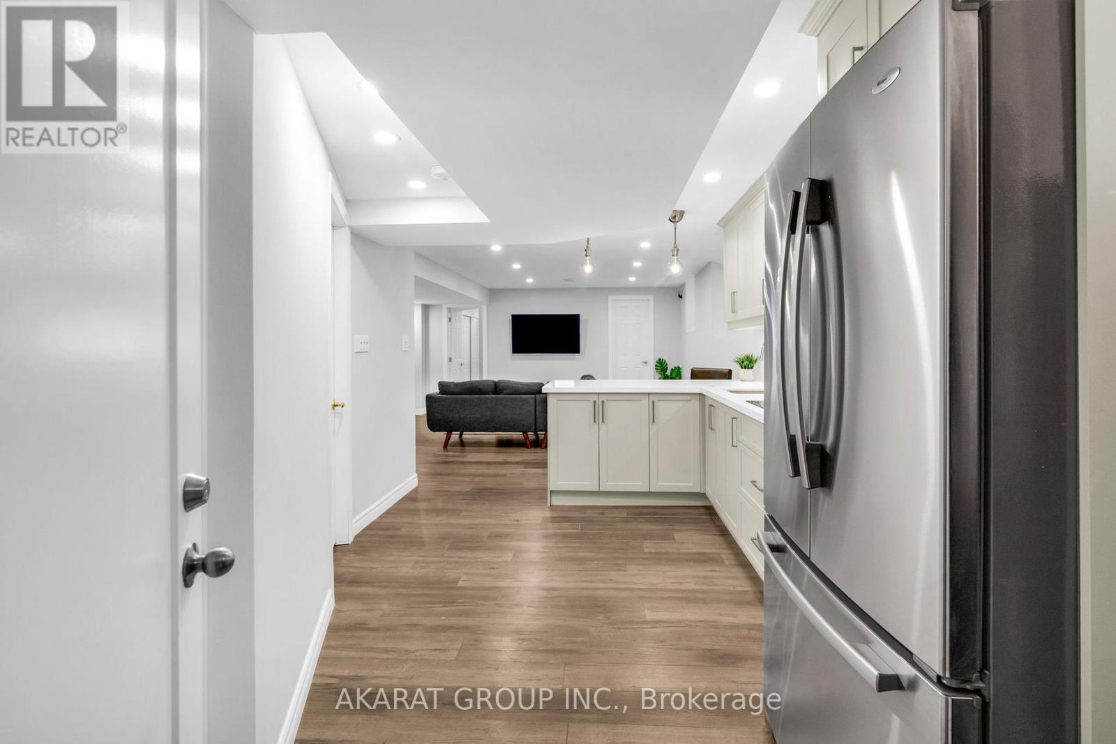 Basement Apt - 5463 Fudge Terrace, Mississauga, Ontario  L5M 0N1 - Photo 6 - W12549620