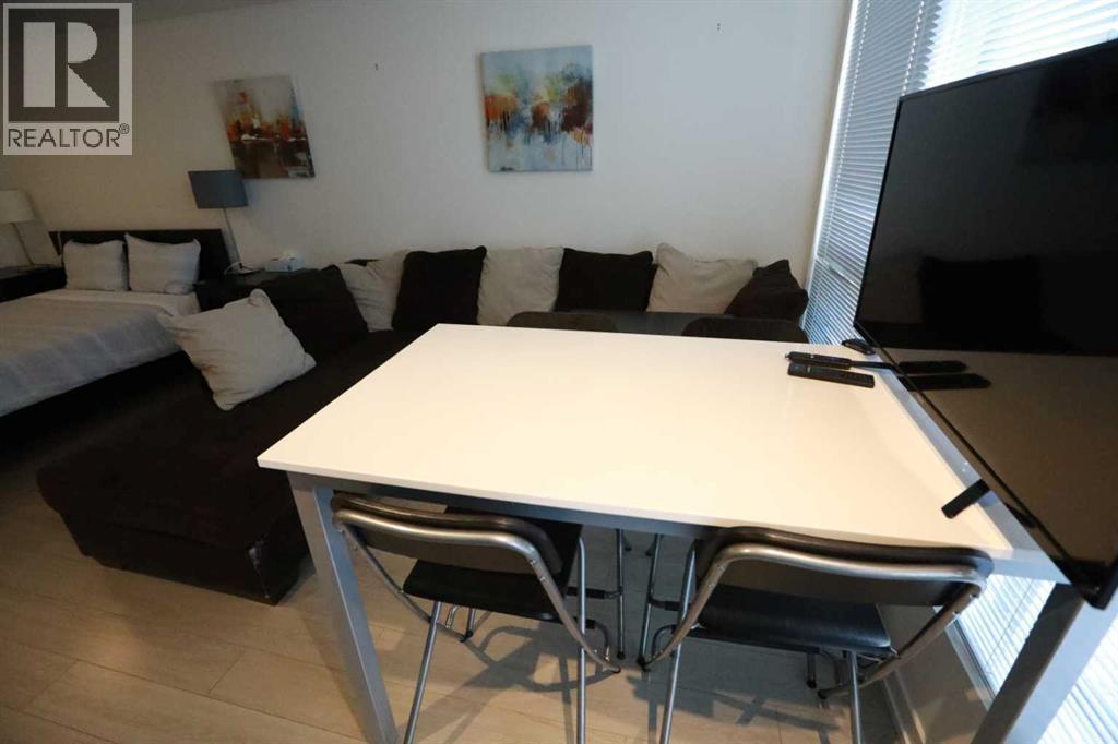 304, 51 Waterfront Mews Sw, Calgary, Alberta  T2P 0X3 - Photo 7 - A2247254