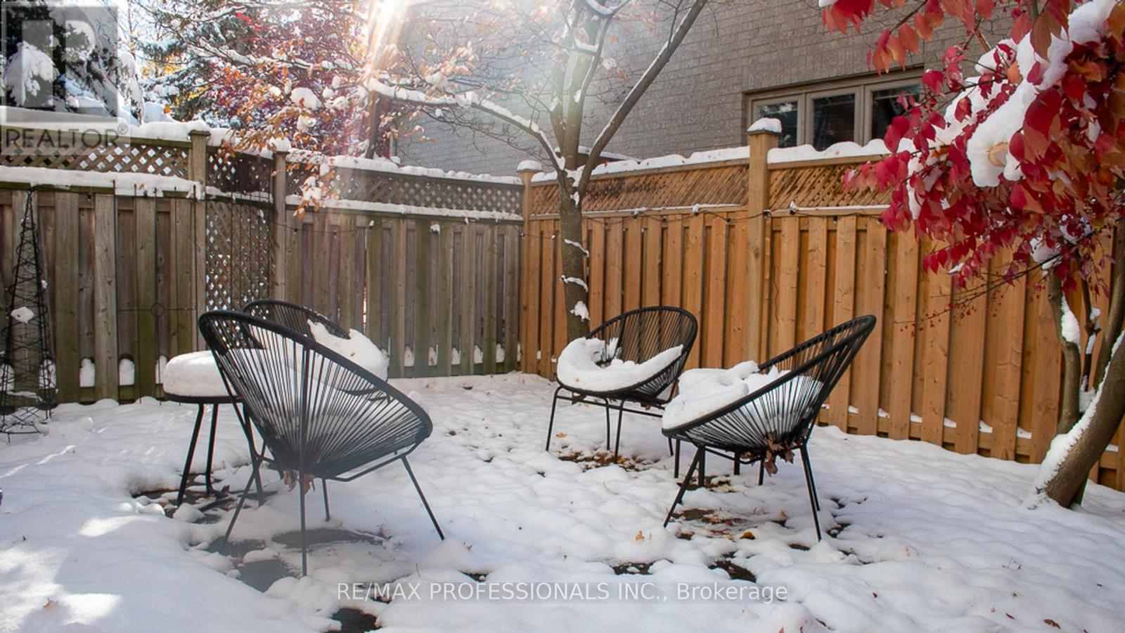 44 Robin Hood Road, Toronto, Ontario  M9A 2W8 - Photo 38 - W12542488