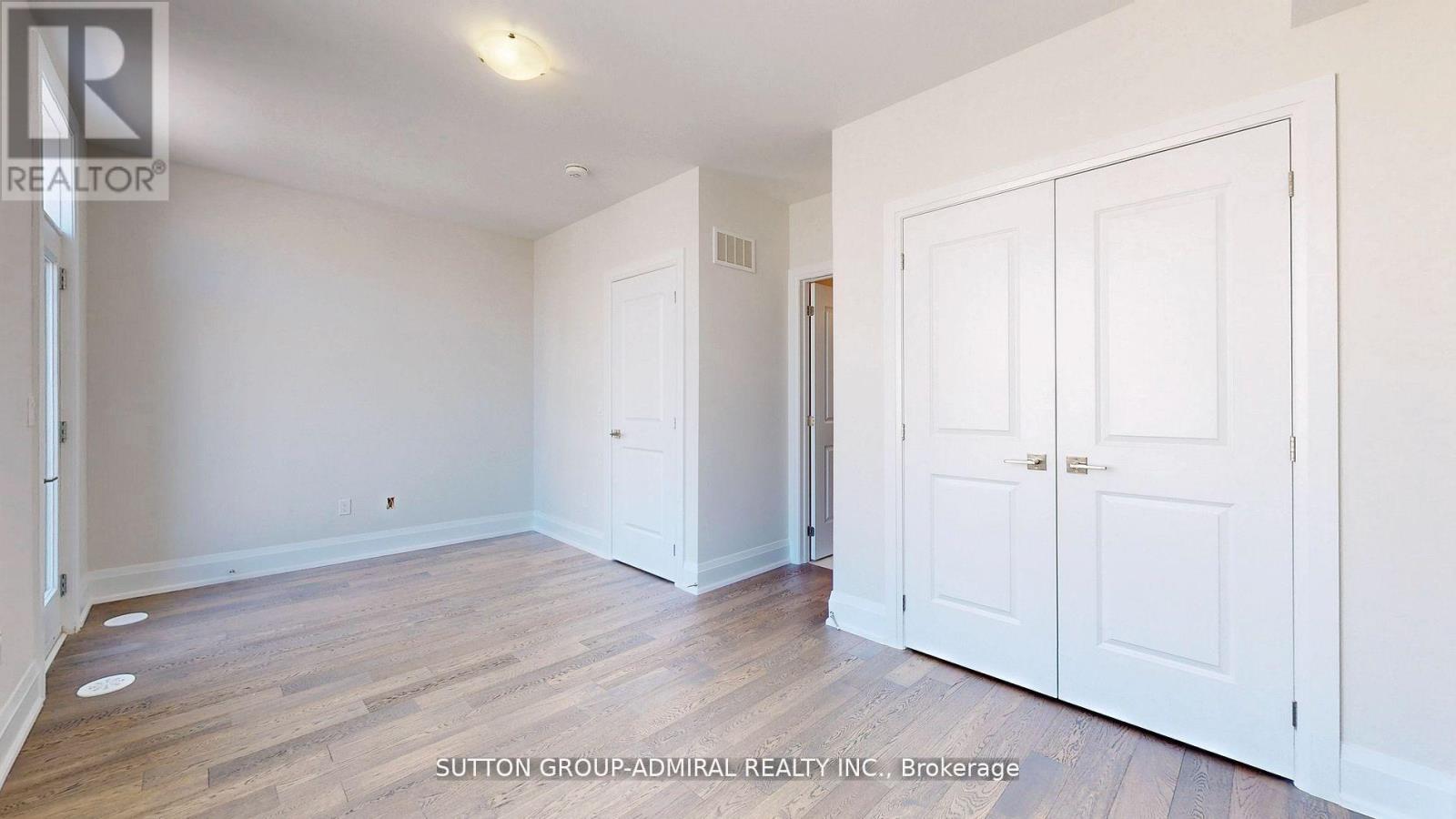 247 Smallwood Circle S, Vaughan, Ontario  L4J 0K8 - Photo 29 - N12549632