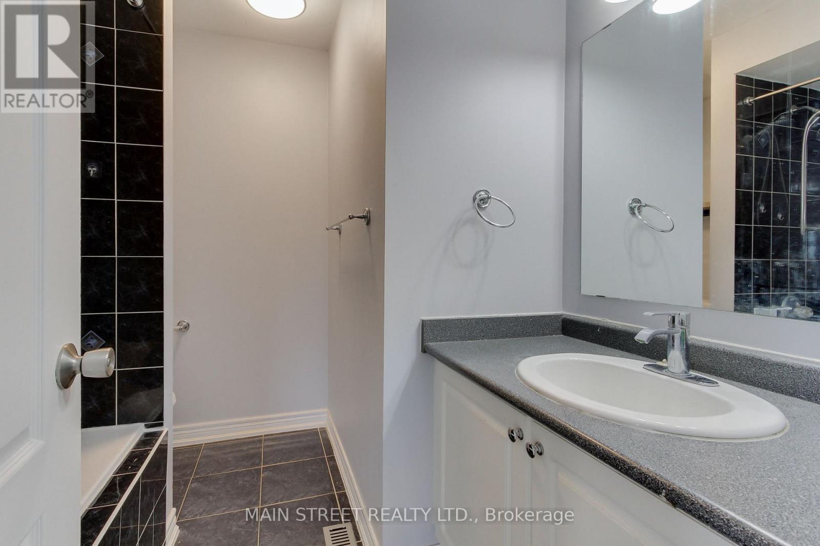 164 Glasgow Crescent, Georgina, Ontario  L4P 4A9 - Photo 32 - N12549642